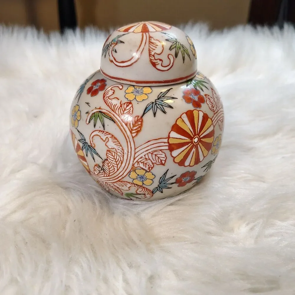 VTG Japanese Ceramic Lidded Ginger Jar Hand Painted Polychrome Floral Design